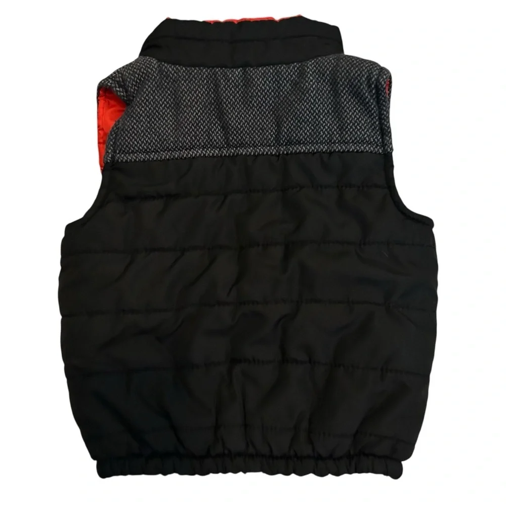 Genuine kids from oshkoshbgosh Black and Red Puffer Vest 18 months boy or girl